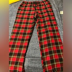 Sleep wear black and red plaid set